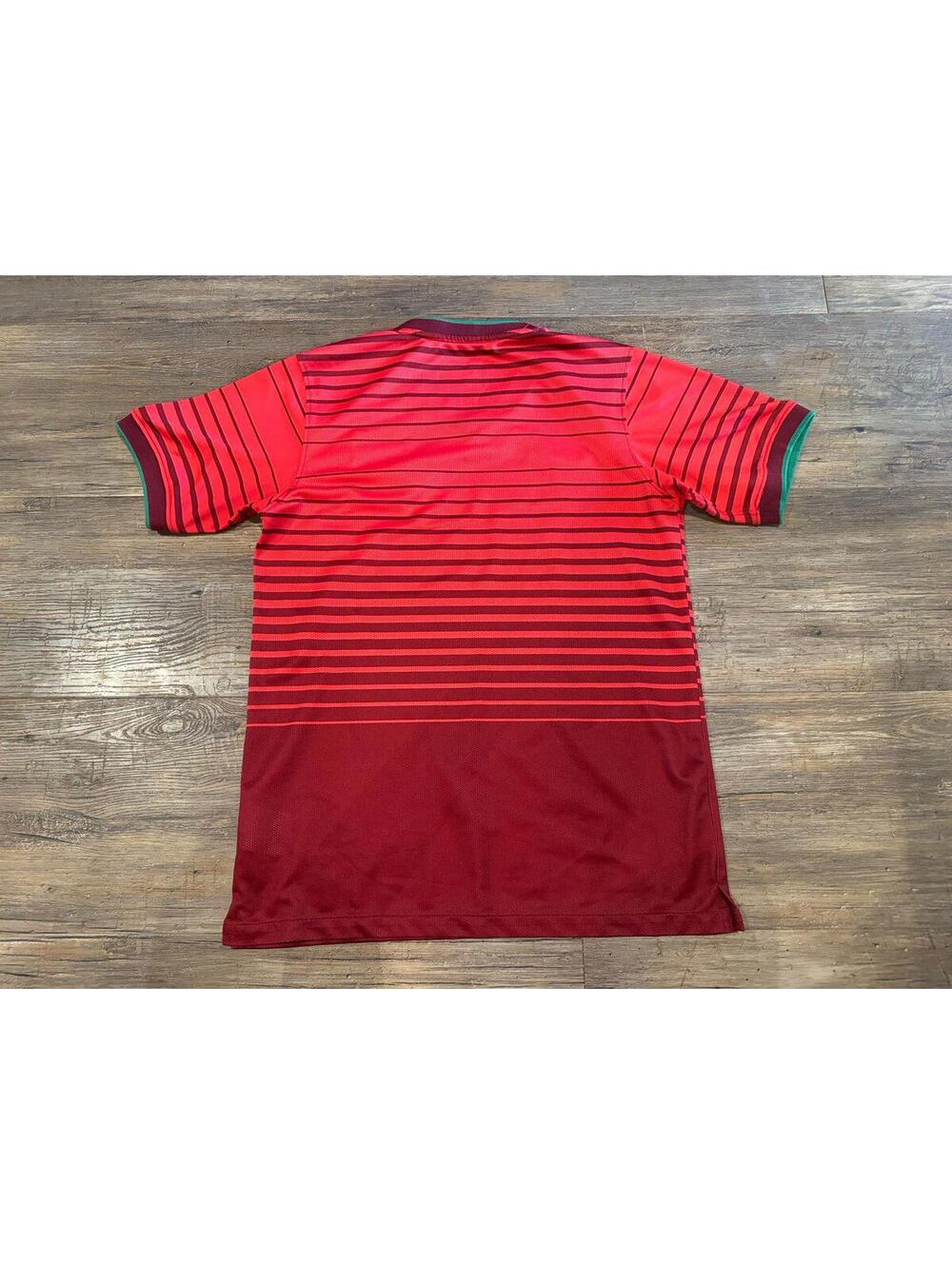 Nike Soccer Jersey Tshirt Portugal 2014-15 Red Shirt Sz sm - Picture 8 of 8
